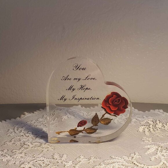 Vintage Bircraft Valentine Acrylic Heart Paperweight with Embedded Roses 4 inch - Picture 2 of 7